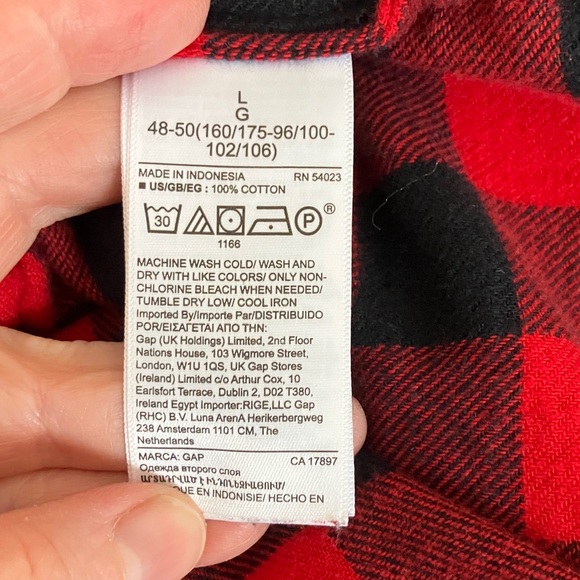 GAP Women Oversized Plaid Flannel Button Down Shirt-Red Buffalo Plaid | L - Picture 13 of 13